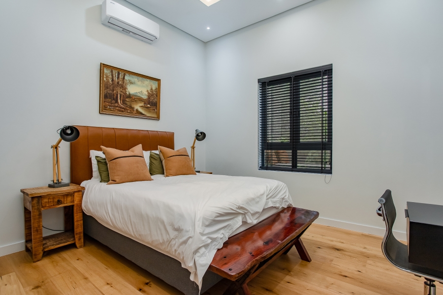 4 Bedroom Property for Sale in Val De Vie Estate Western Cape